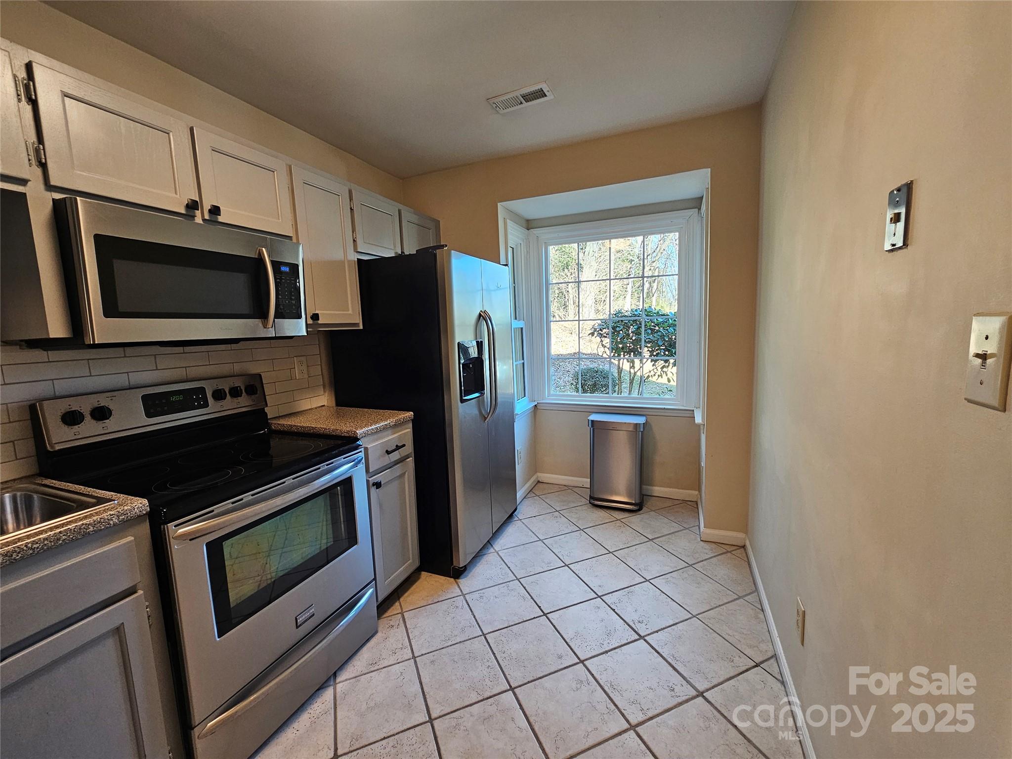 8225 Pineville Matthews Road H