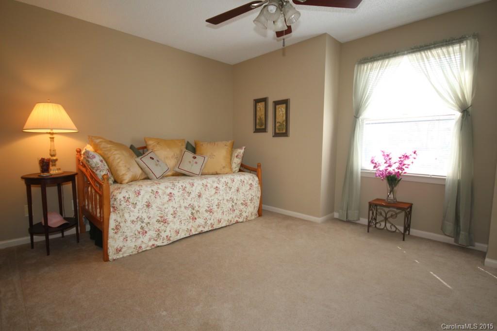 Emerald Point - Residential