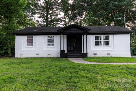 901 Echo Glen Road Charlotte NC 28213