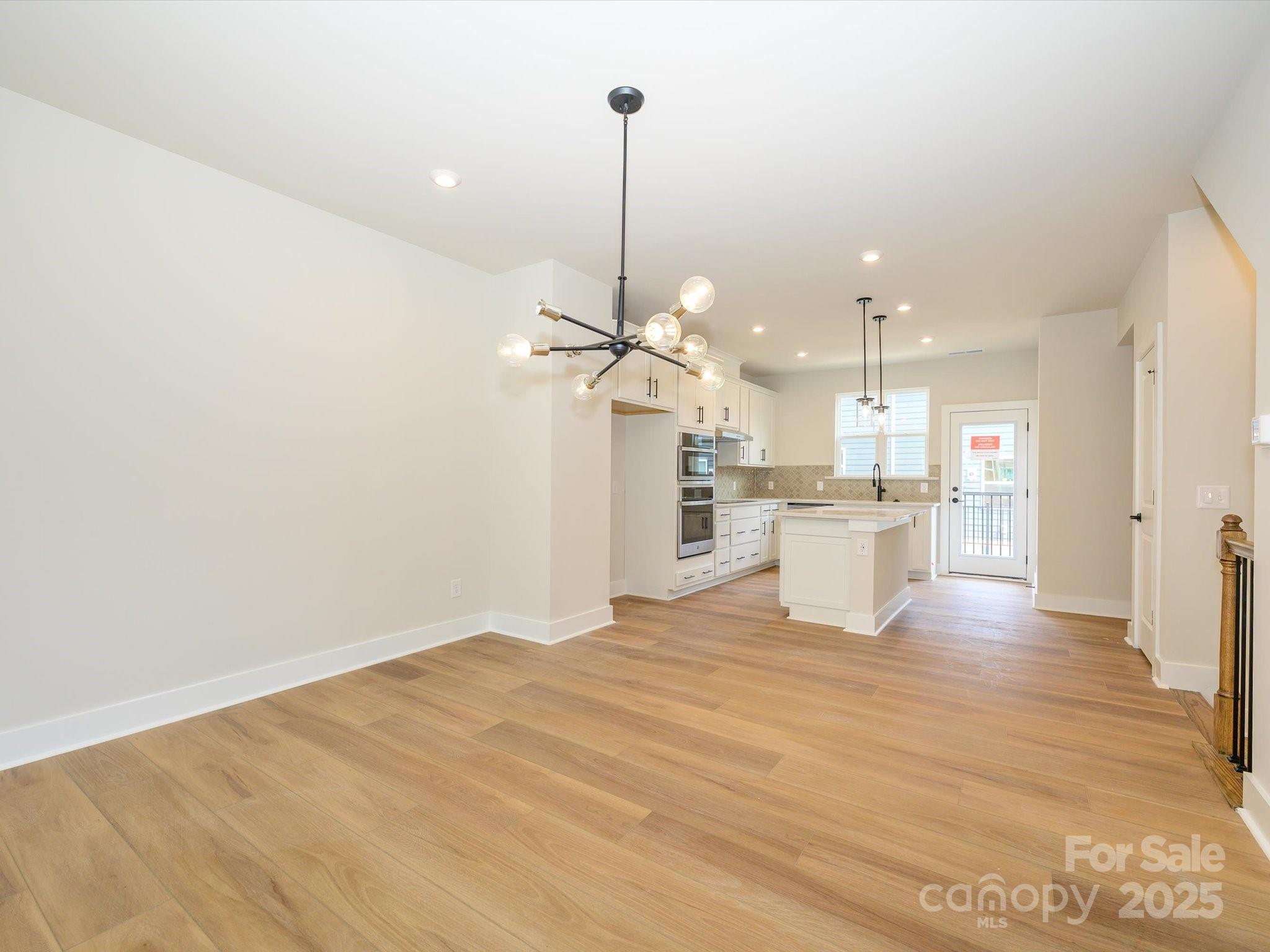 Context at Oakhurst - Residential