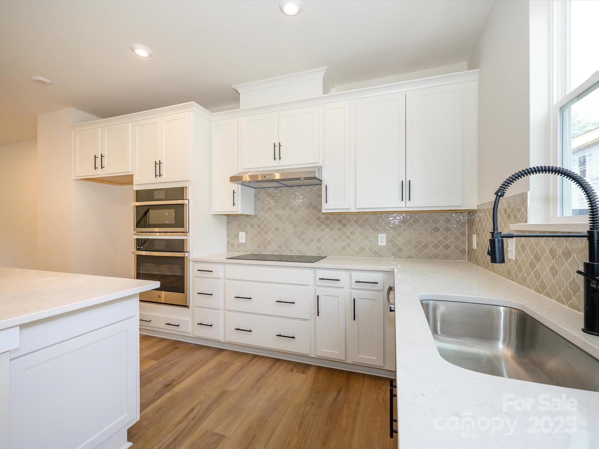 6009 Pivot Court