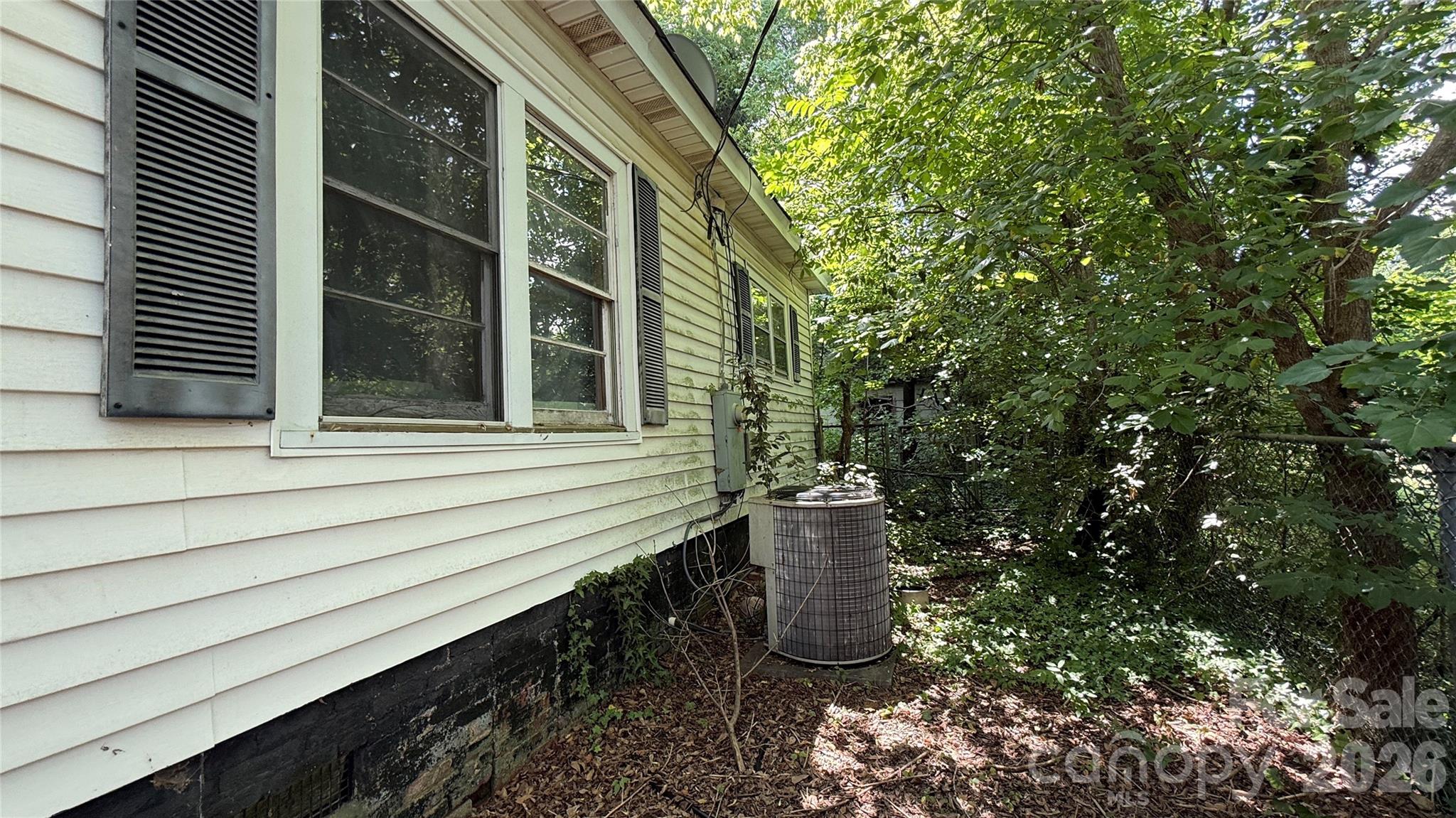 416 Martin Street