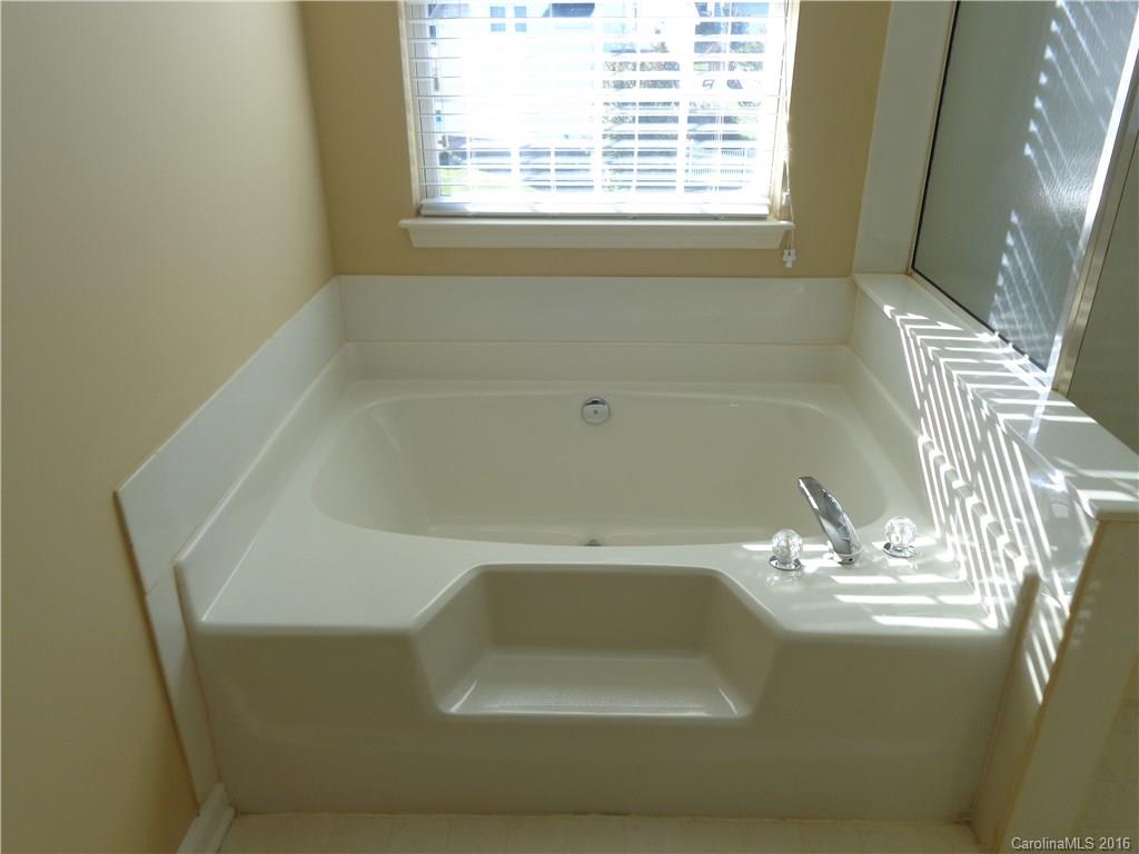 Tanners Creek - Residential Lease