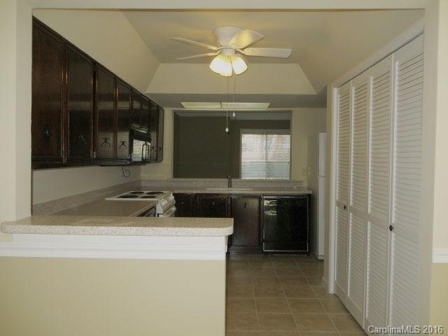 River Hills - Residential Lease