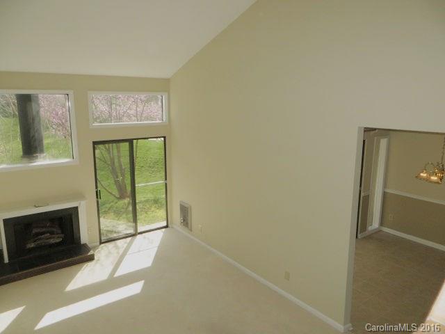 River Hills - Residential Lease