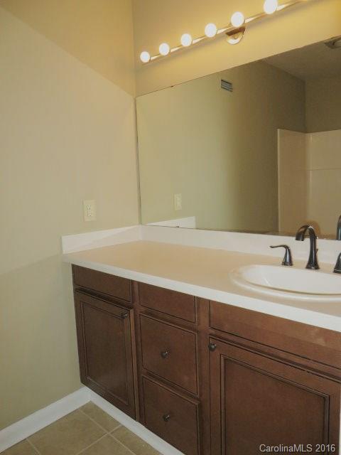 River Hills - Residential Lease