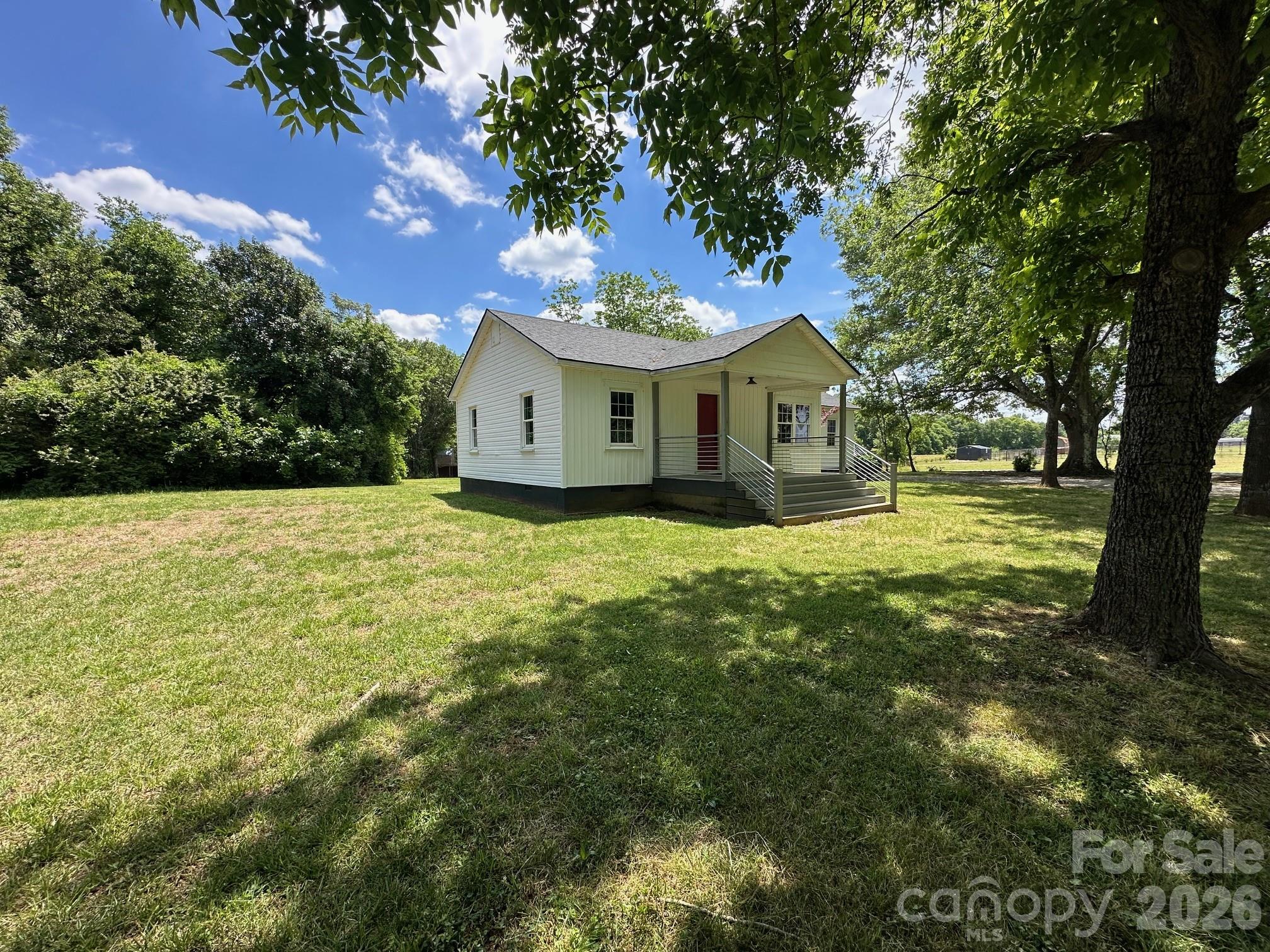 358 N Green River Road
