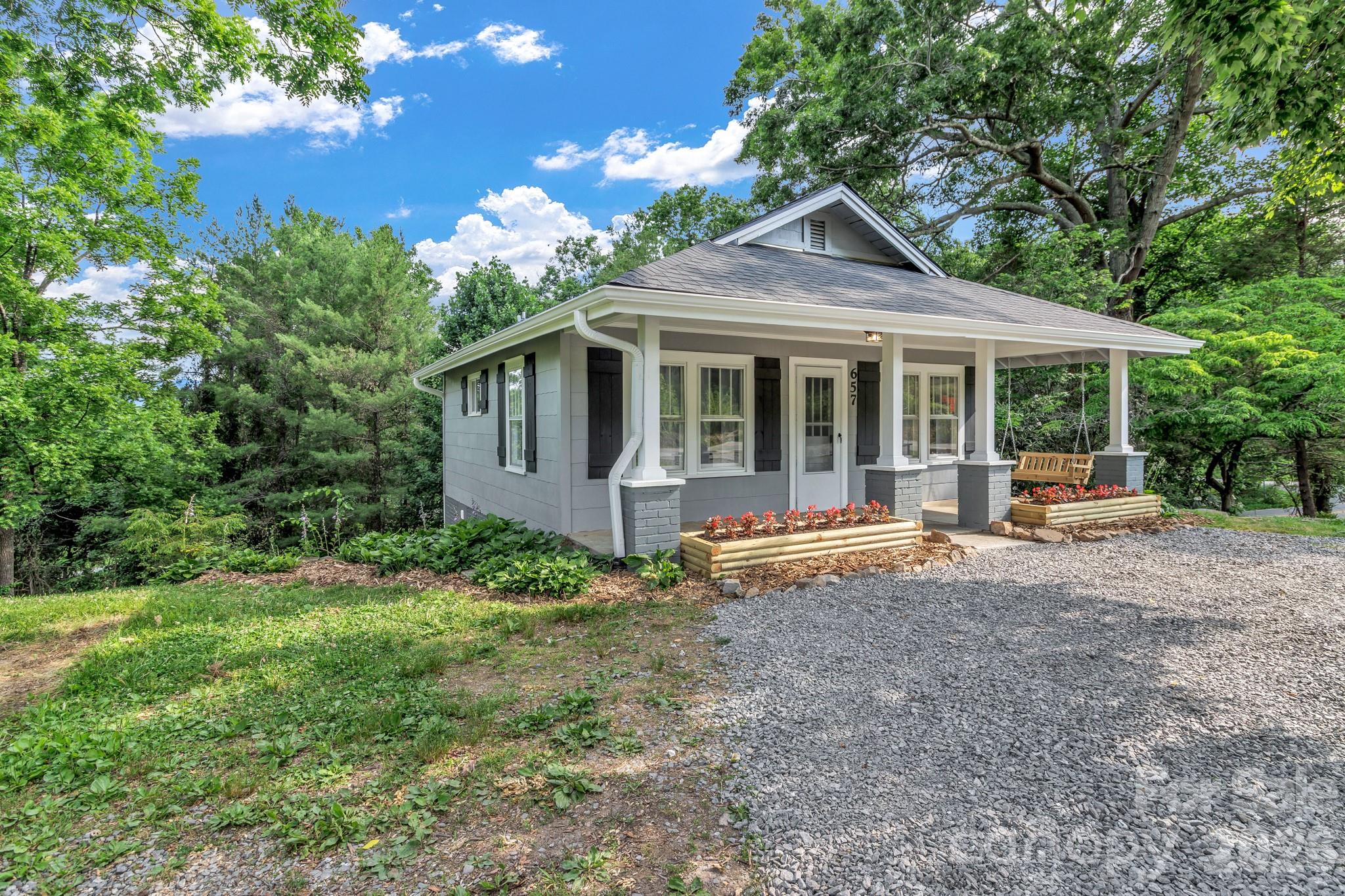 657 Old Fort Road