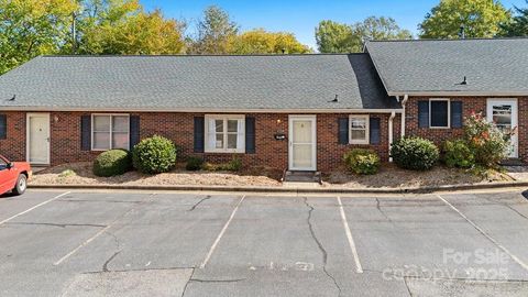 Photo of 1419 19th Avenue NE #B7, Hickory, NC 28601 (MLS # 4319162)