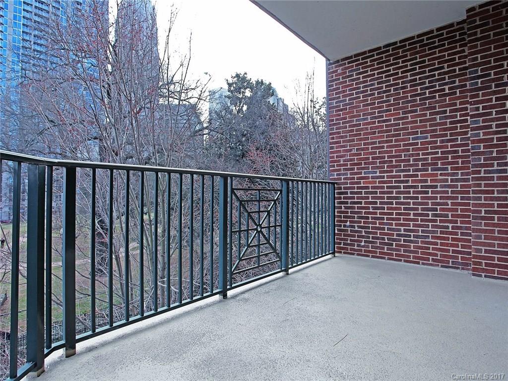 Fifth And Poplar - Residential