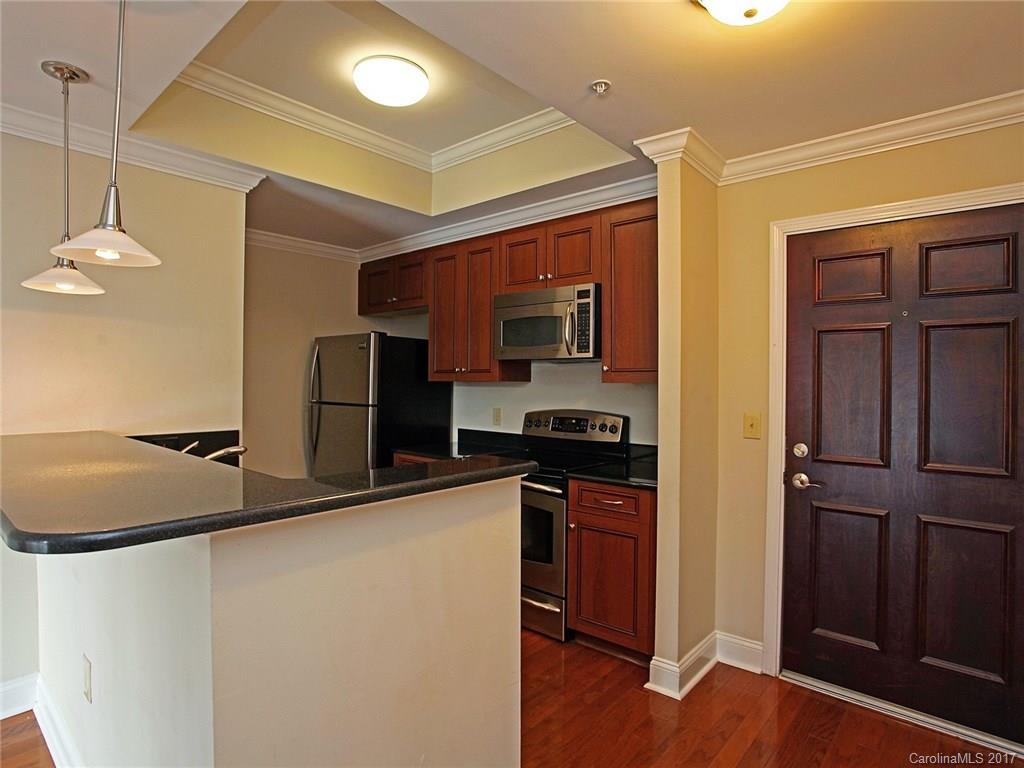 Fifth And Poplar - Residential