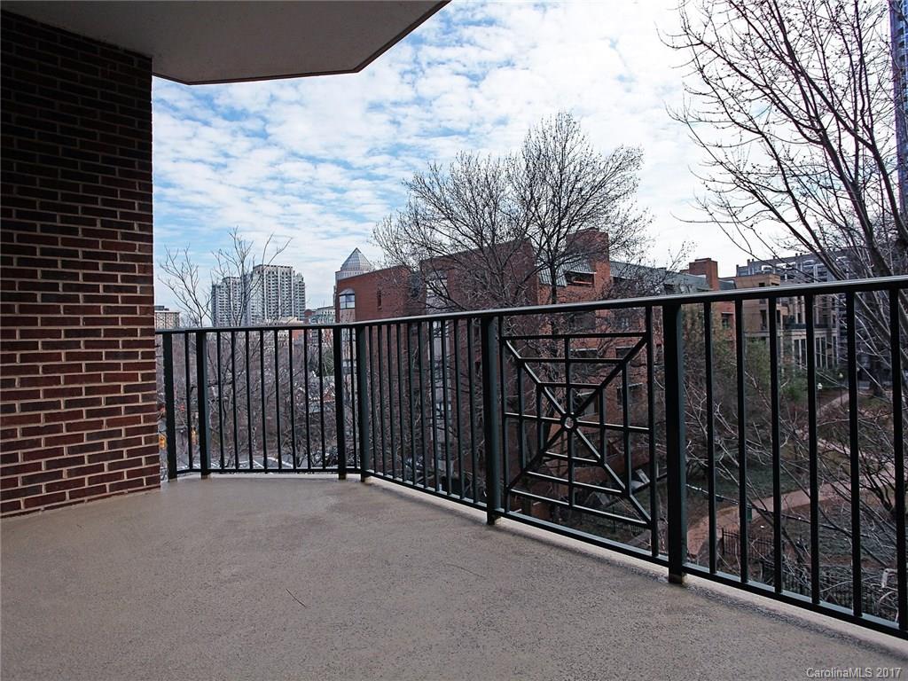 Fifth And Poplar - Residential