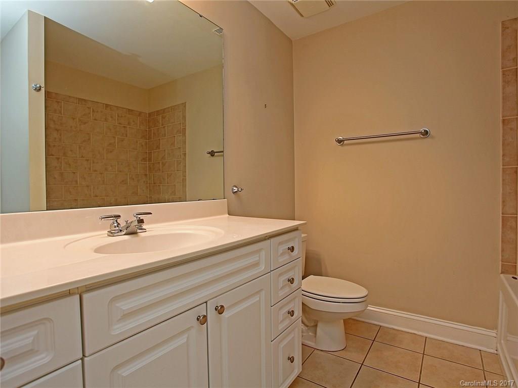 Fifth And Poplar - Residential