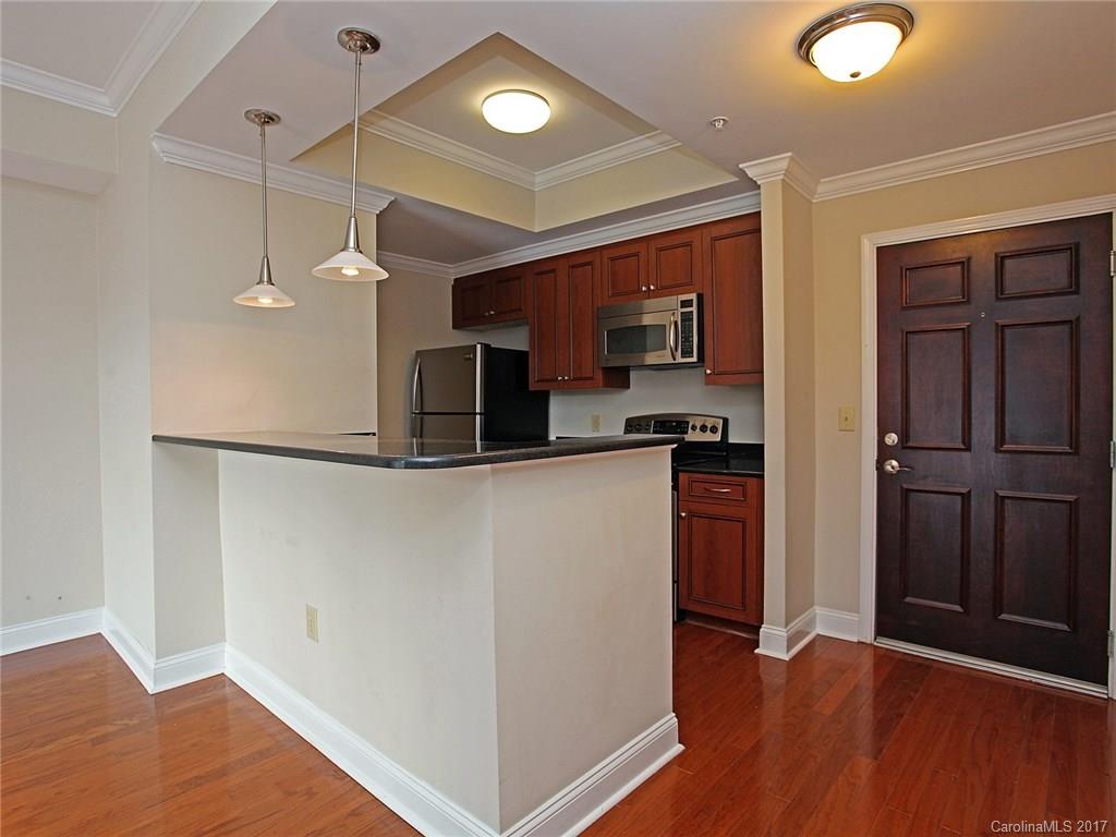 Fifth And Poplar - Residential