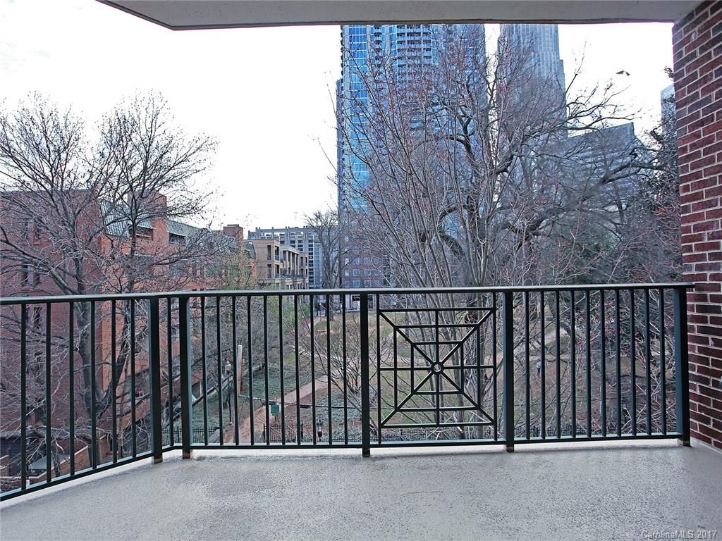 Fifth And Poplar - Residential