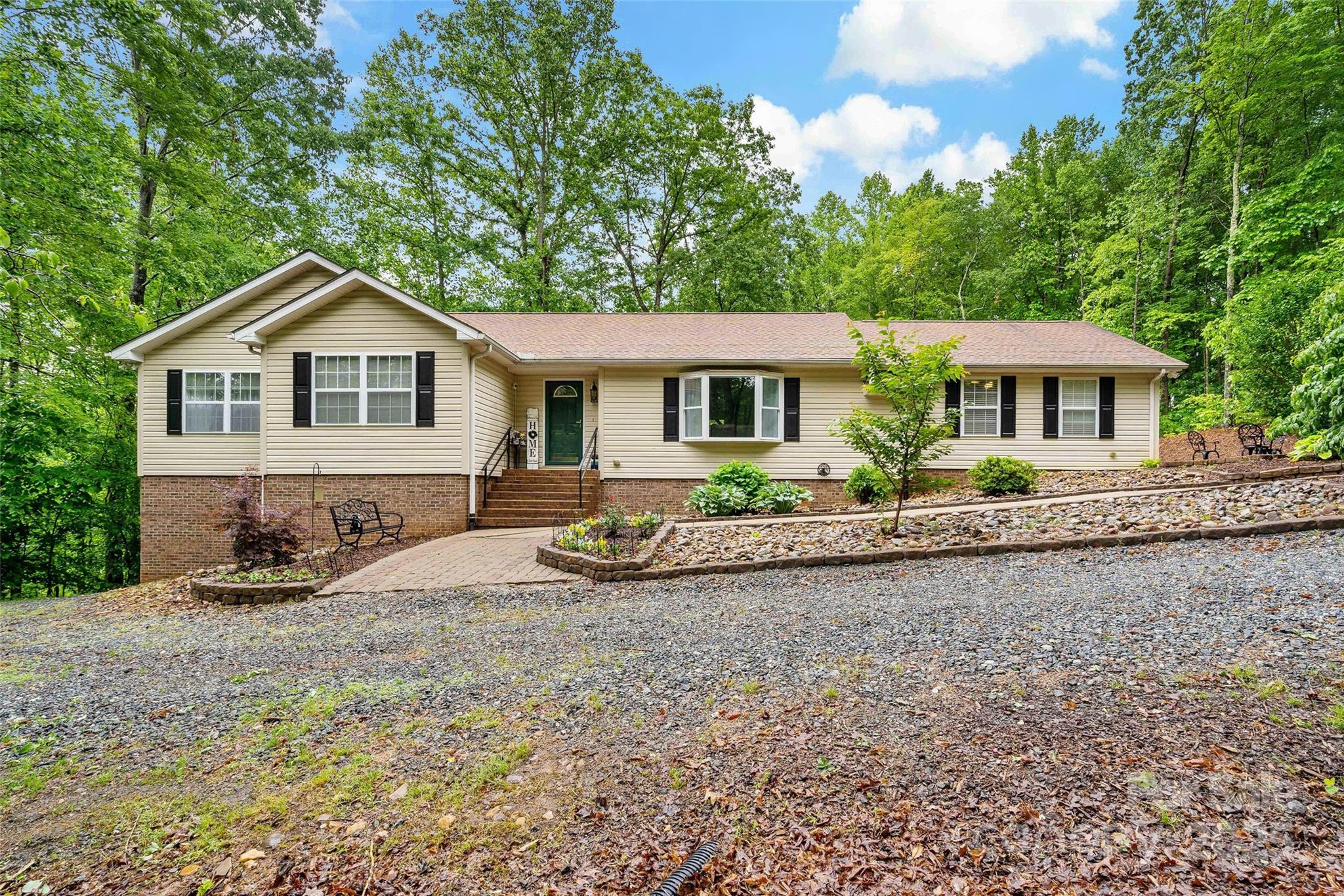 174 Sassafras Hill Drive 41