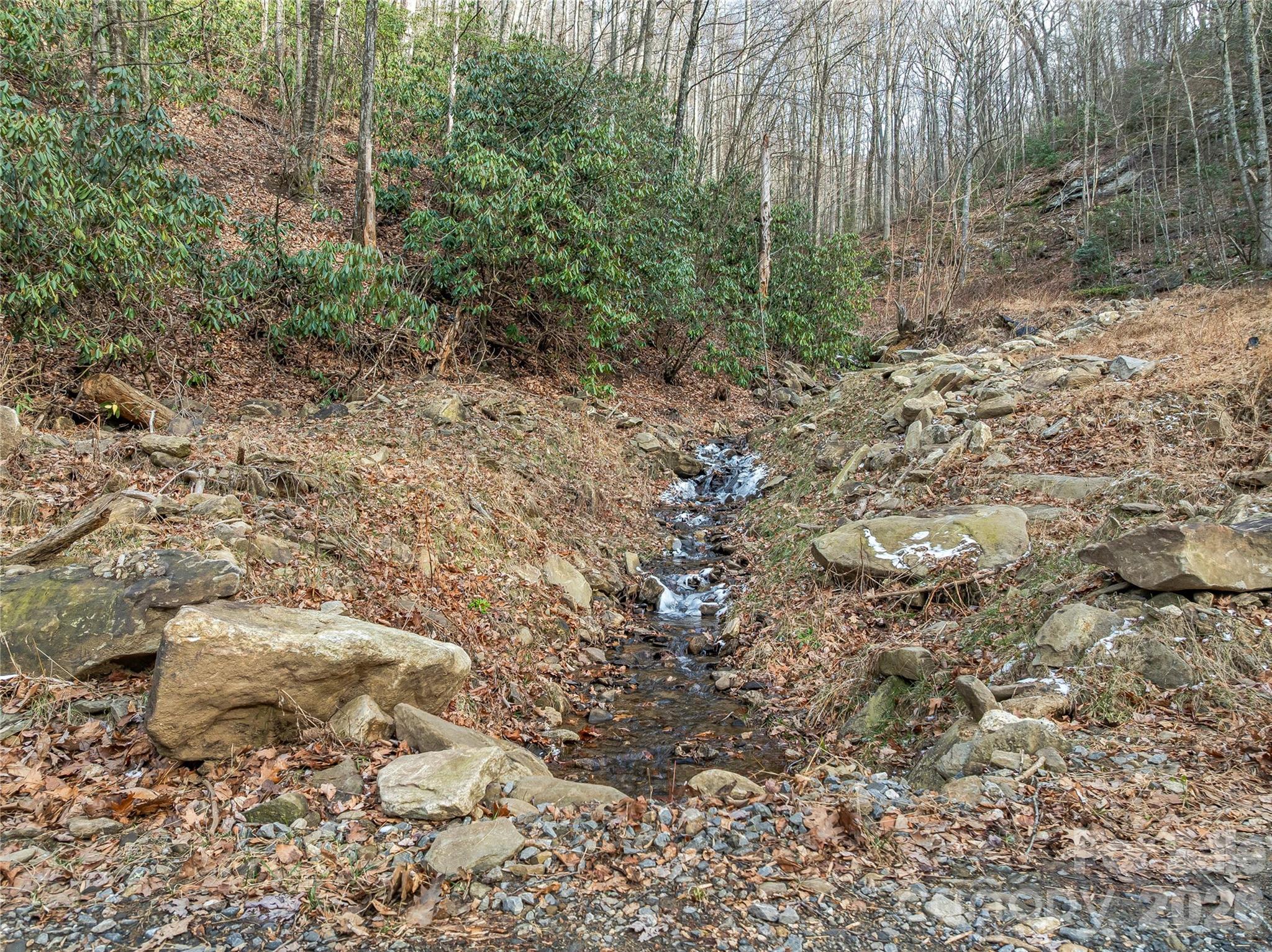 Alpine Mountain - Land