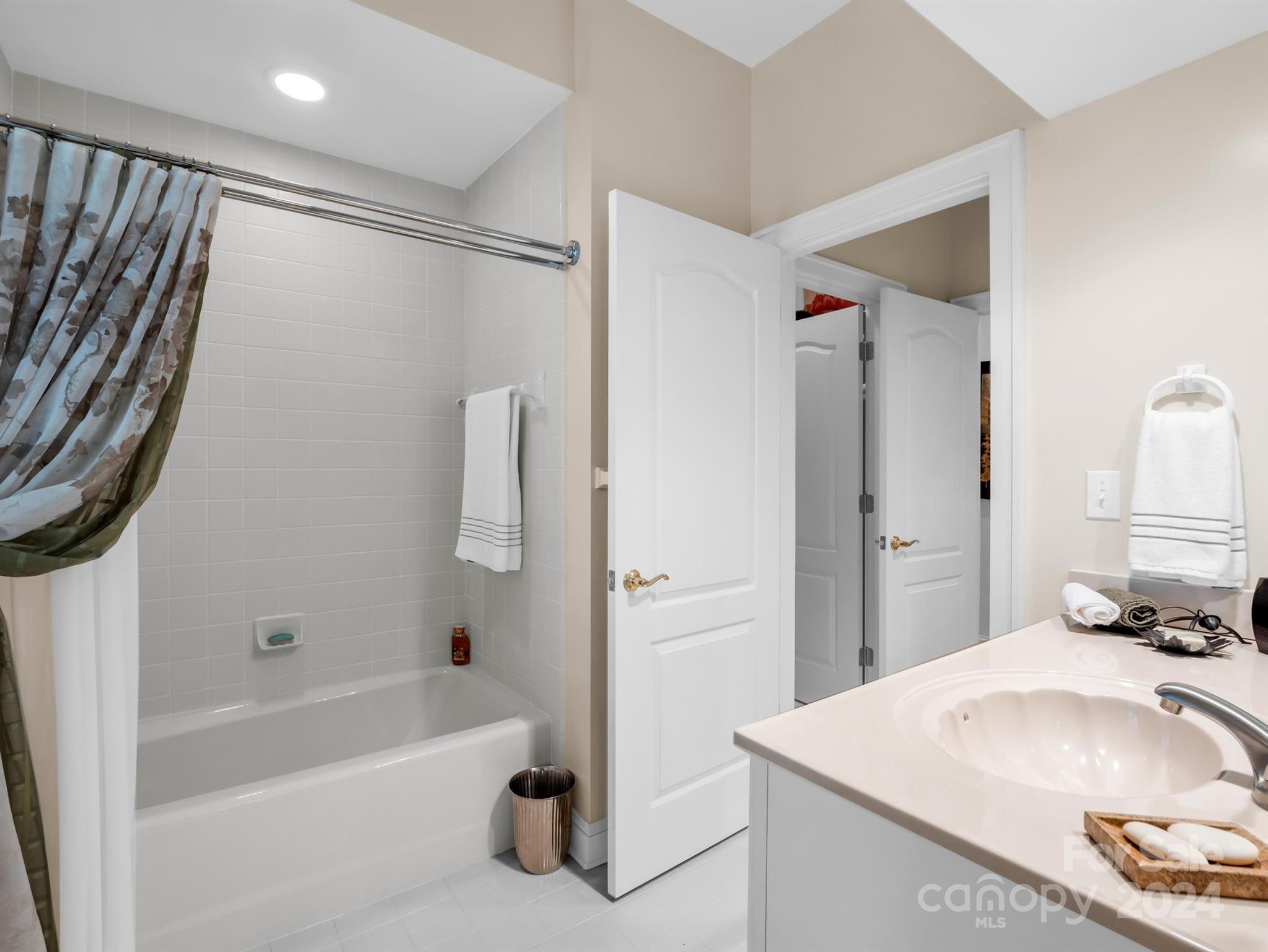 Champion Hills - Residential