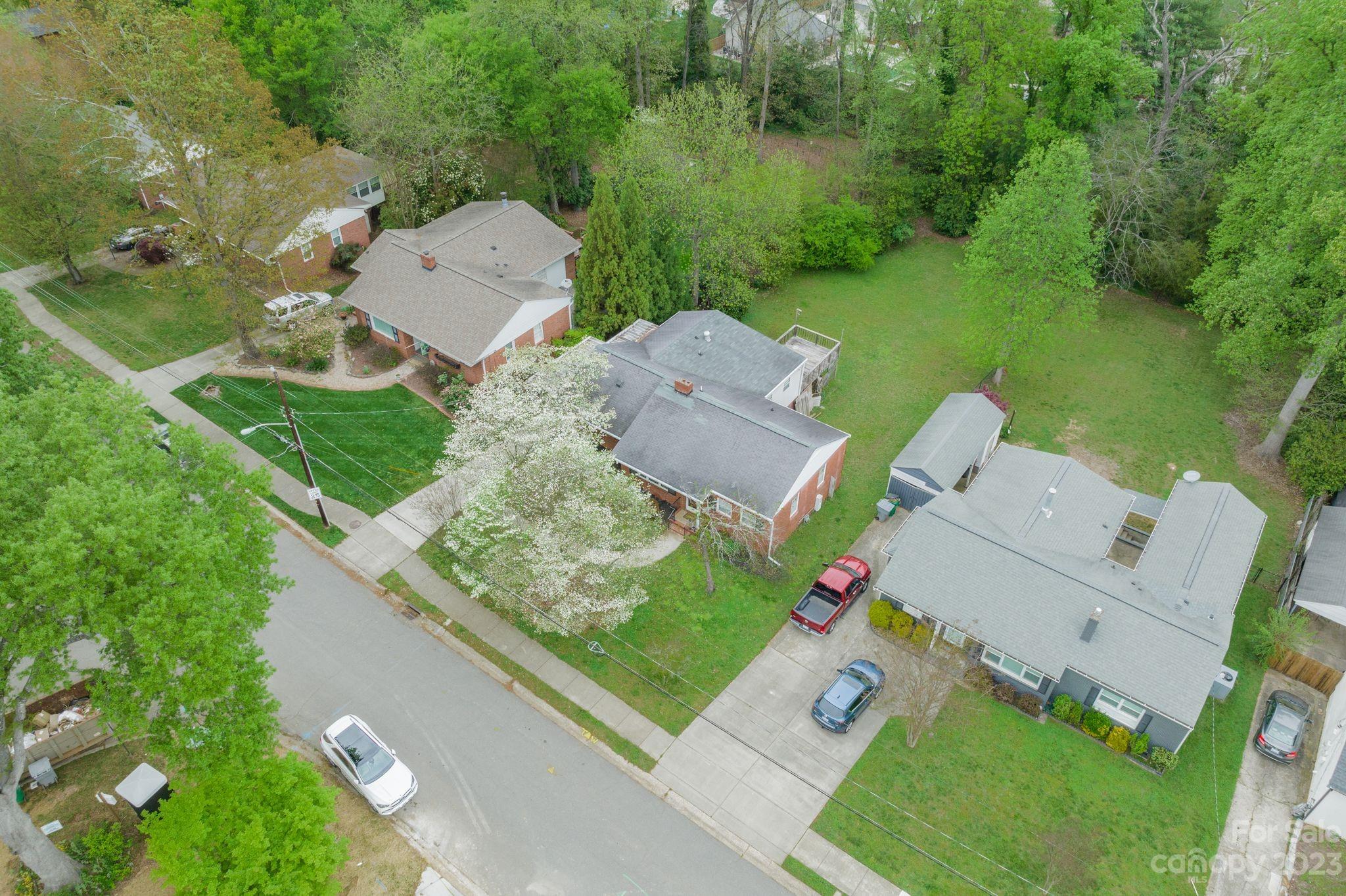 Colonial Village - Residential