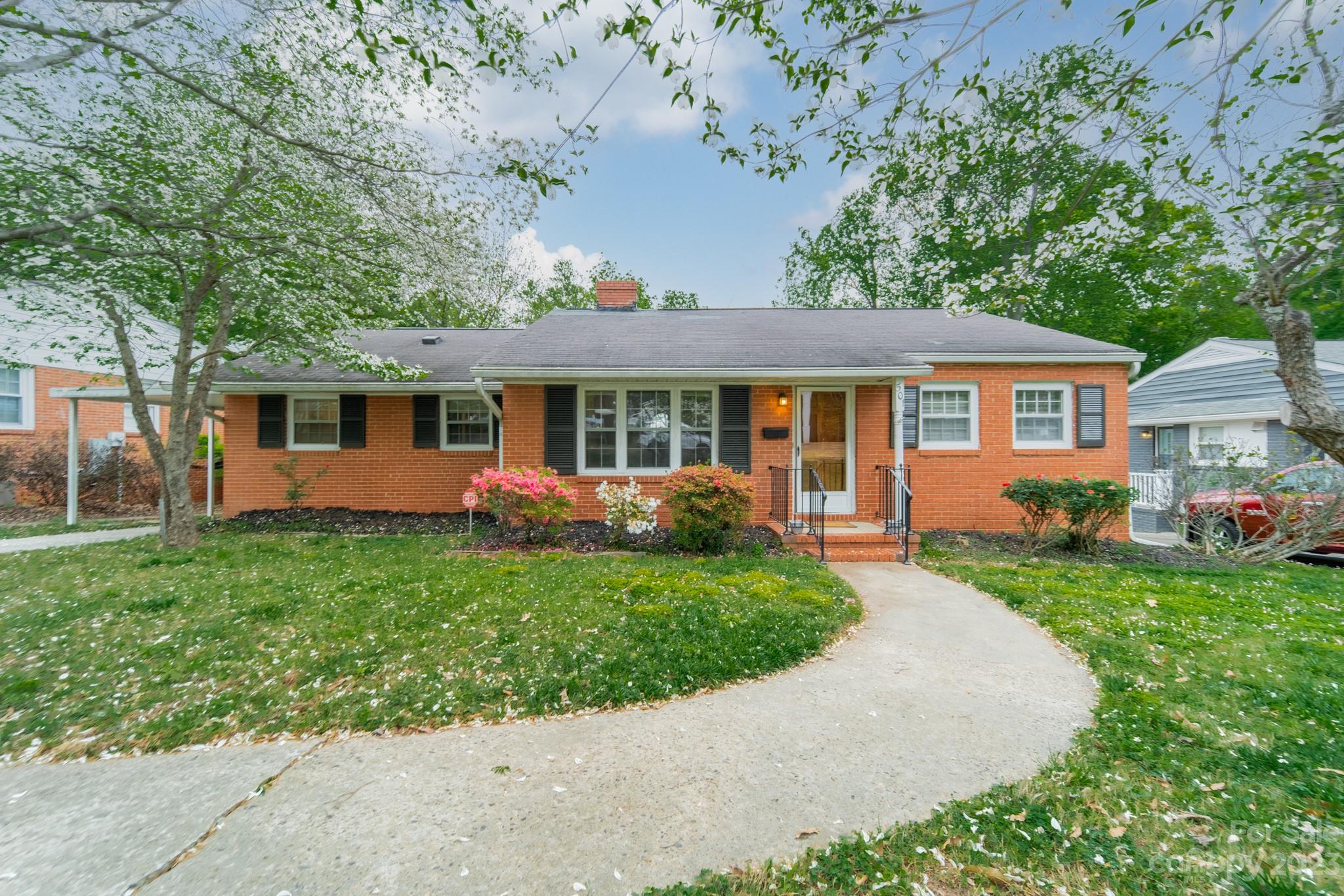 Colonial Village - Residential