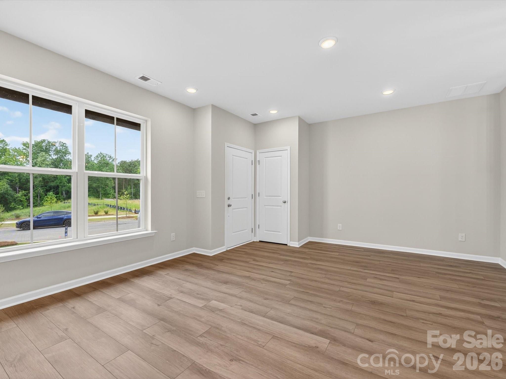 Hardy Pond - Residential