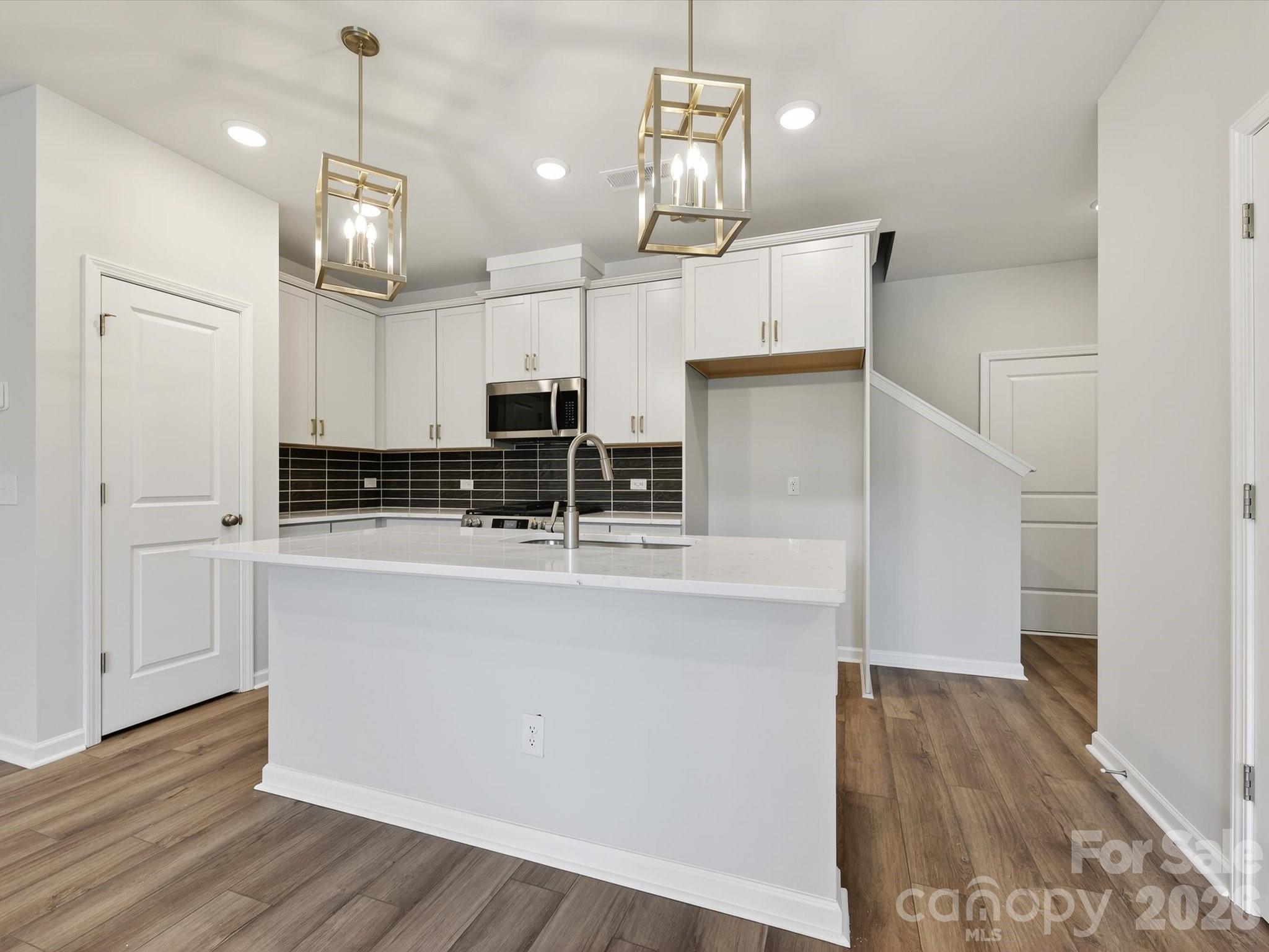Hardy Pond - Residential