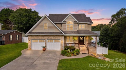 Photo of 6011 Dockside Drive, Hickory, NC 28601 (MLS # 4419004)