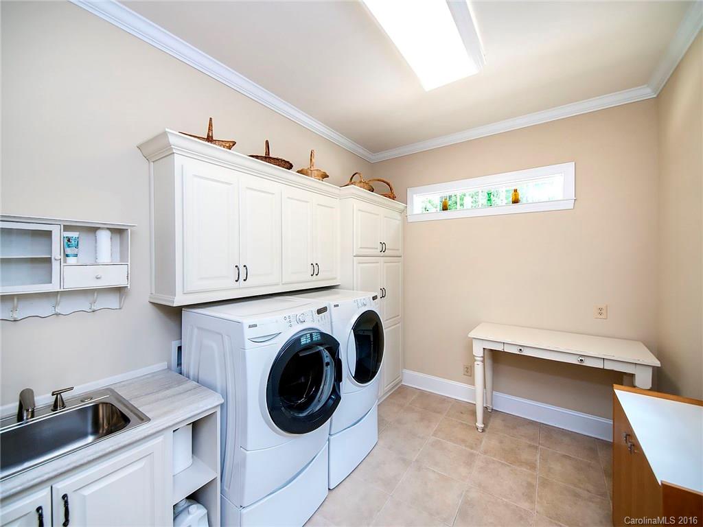 The Coves On River Oaks - Residential