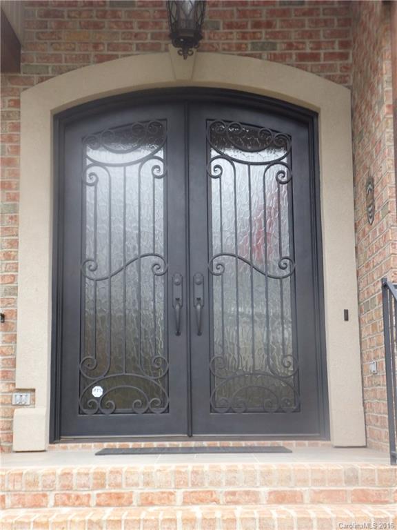 The Coves On River Oaks - Residential