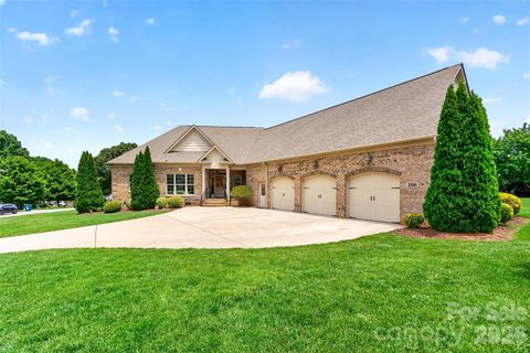 Photo of 2330 Shiny Leaf Drive, Denver, NC 28037 (MLS # 4384279)