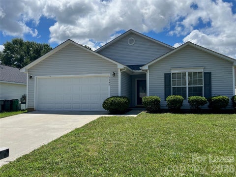 Photo of 3043 Willamette Valley Drive, Charlotte, NC 28215 (MLS # 4394054)