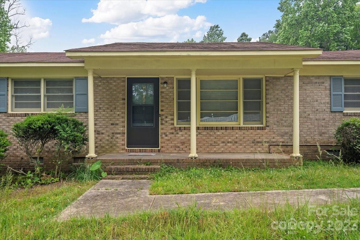Photo 1 of 26 — 2012 Barbarosa Drive, Lancaster, SC 29720