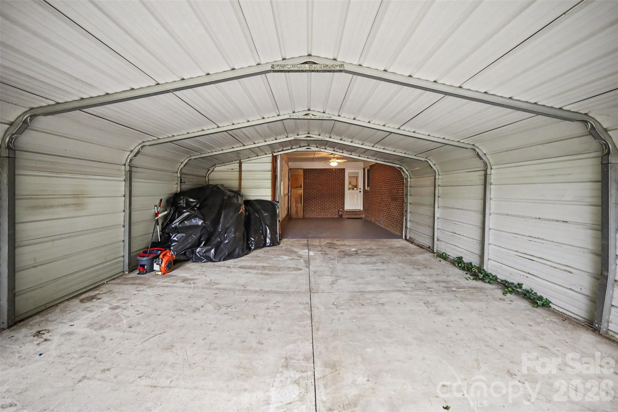 1308 E Stagecoach Trail