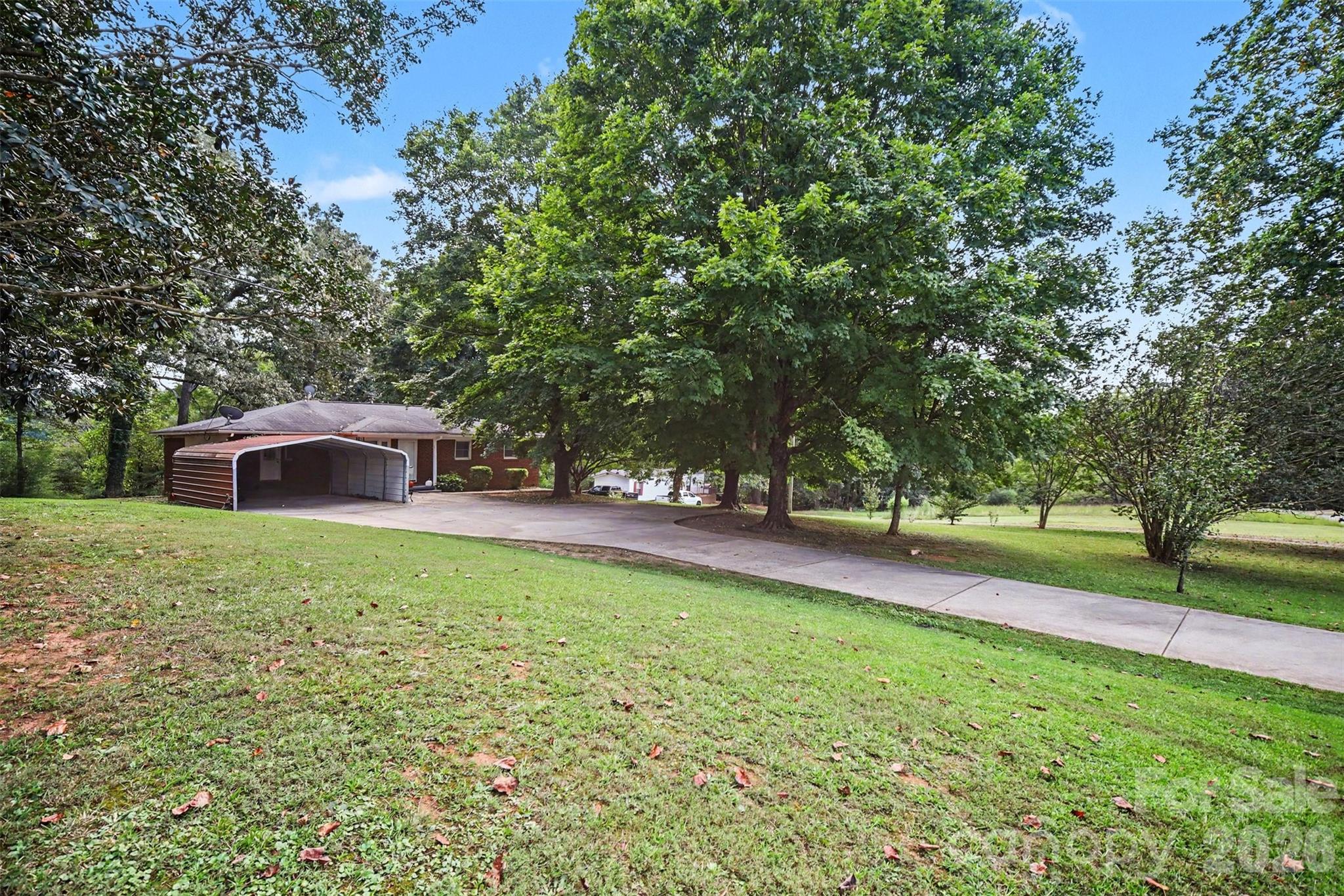 1308 E Stagecoach Trail