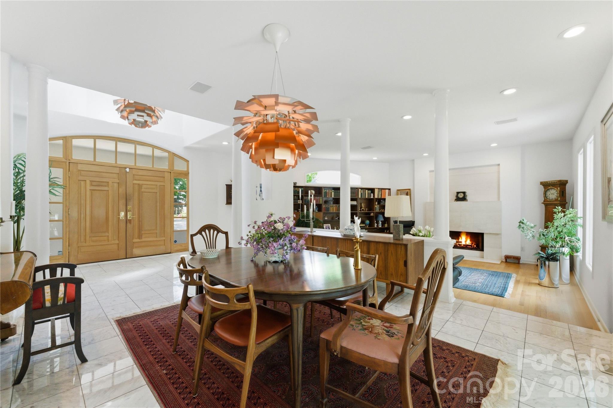 The Peninsula - Residential
