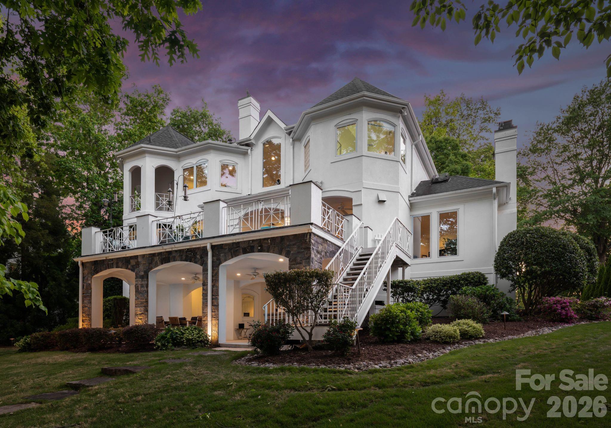 The Peninsula - Residential