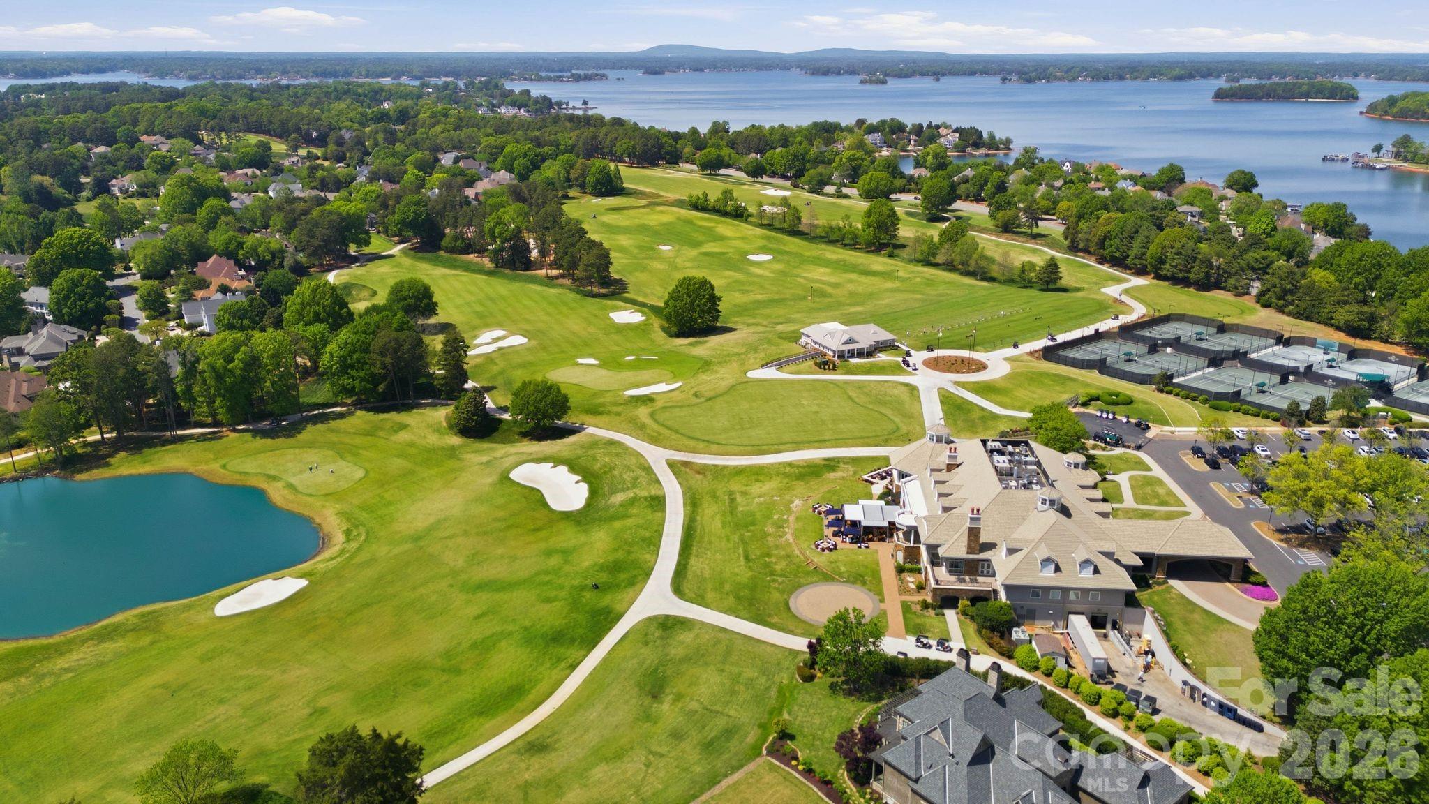 The Peninsula - Residential