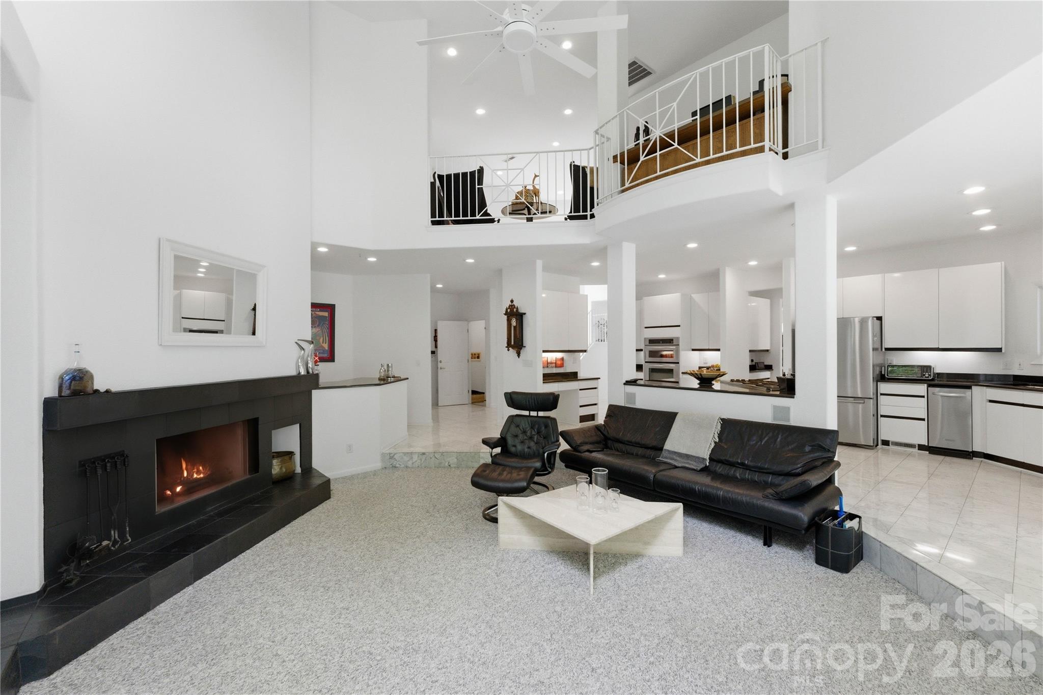 The Peninsula - Residential