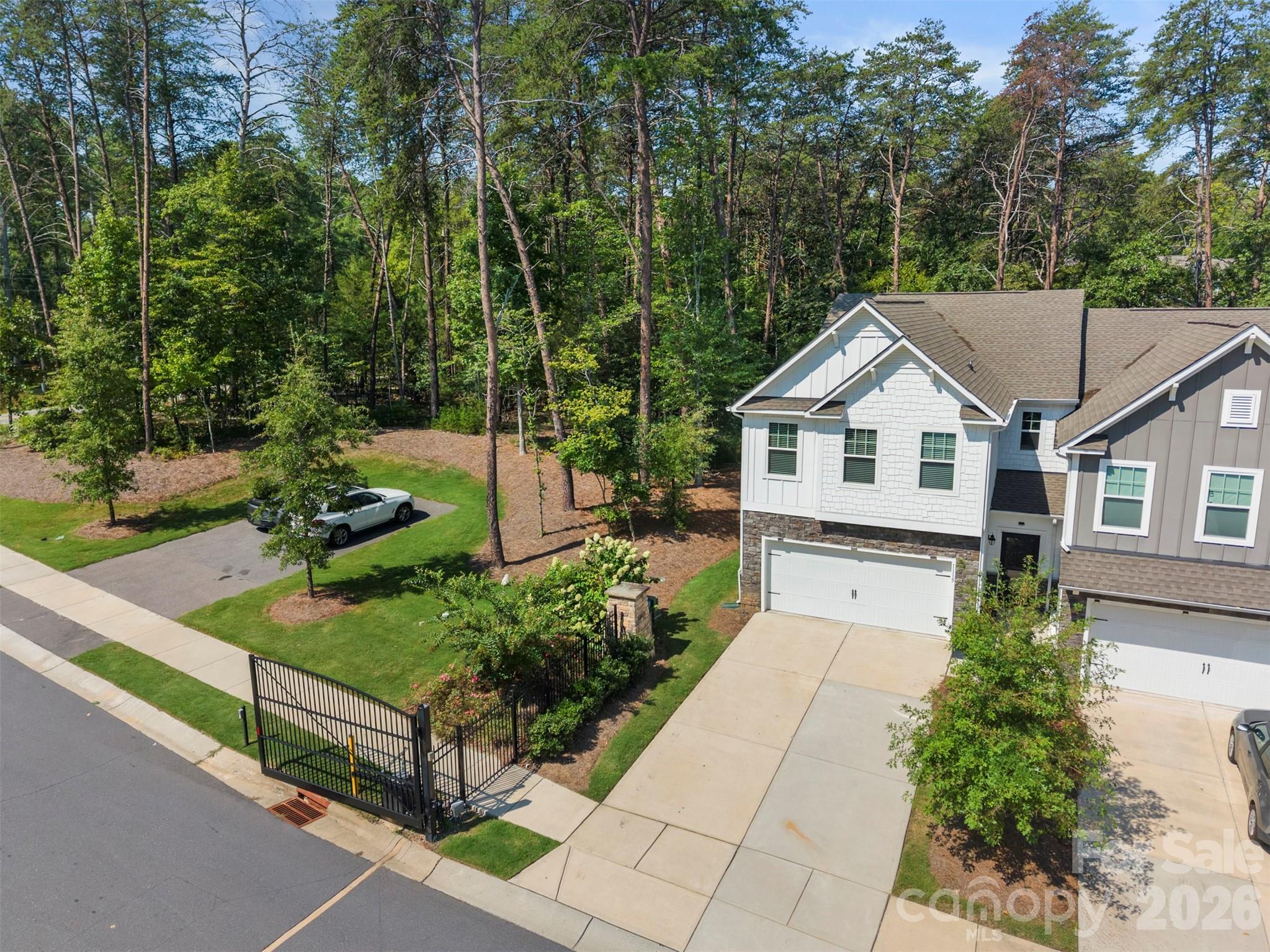 1115 Streamside Lane