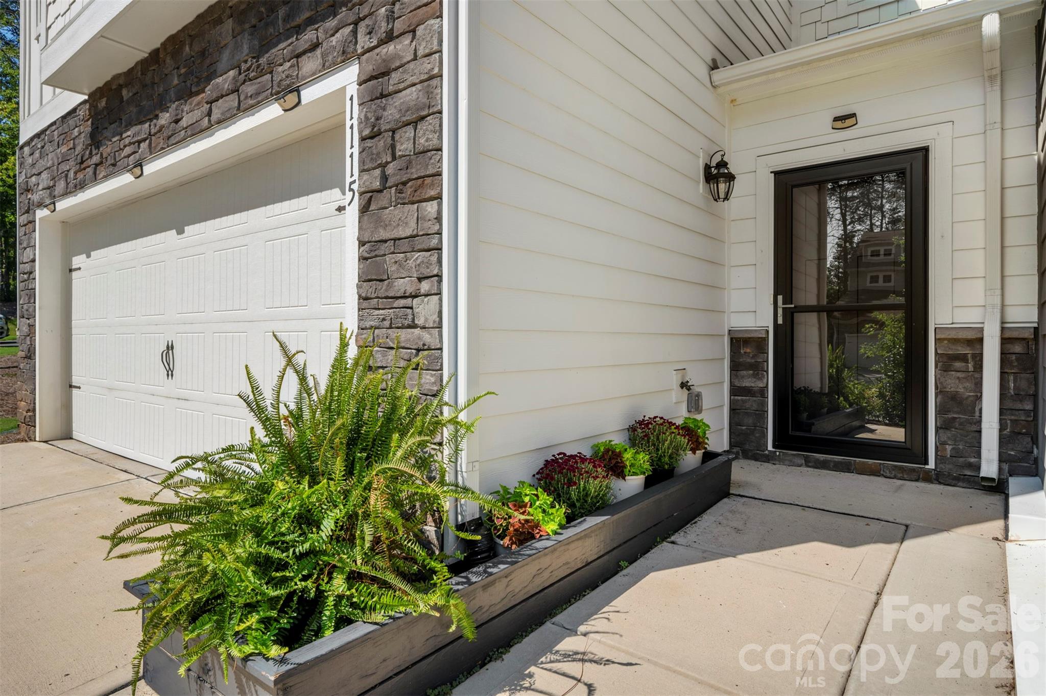 1115 Streamside Lane