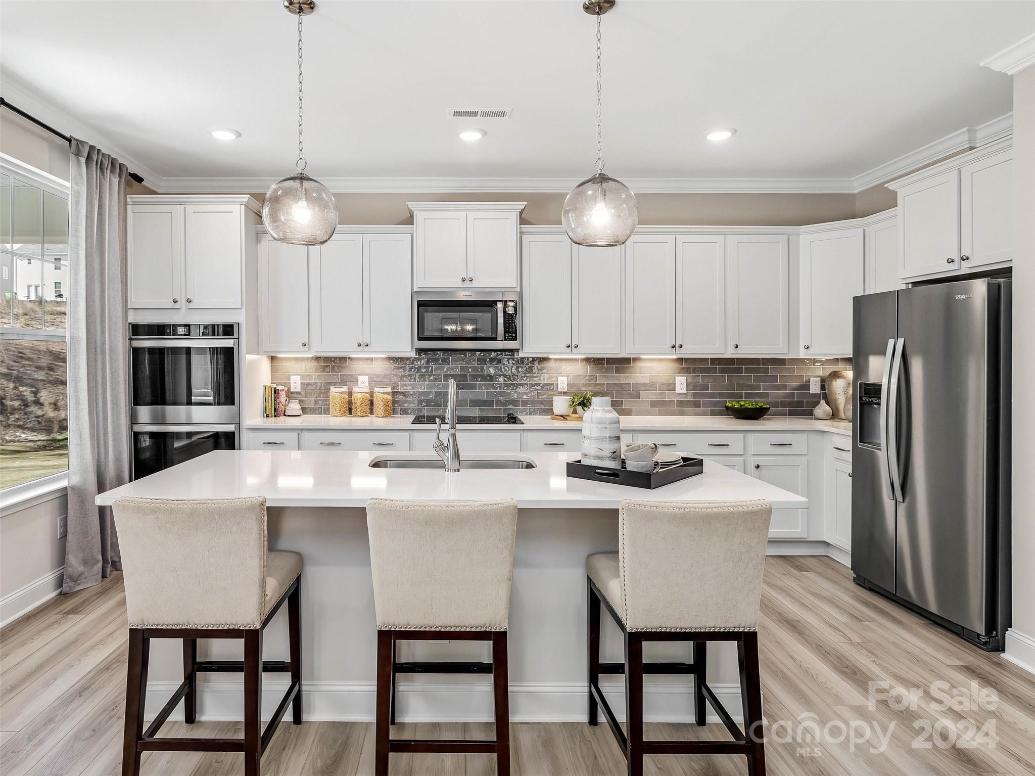 Lakeside Glen - Residential