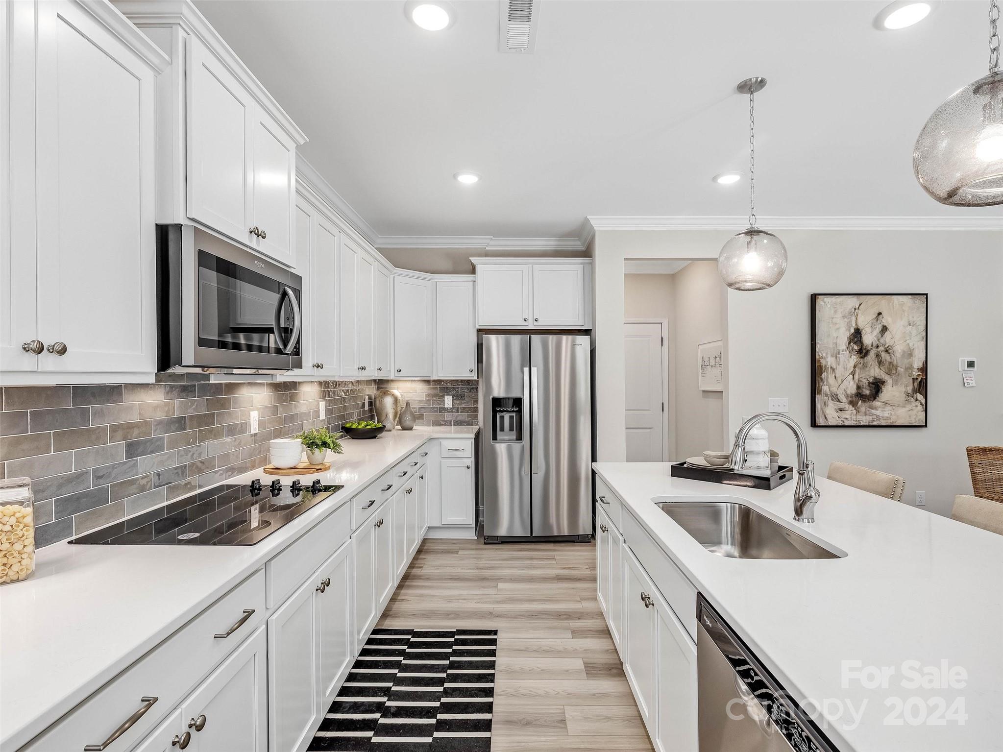 Lakeside Glen - Residential