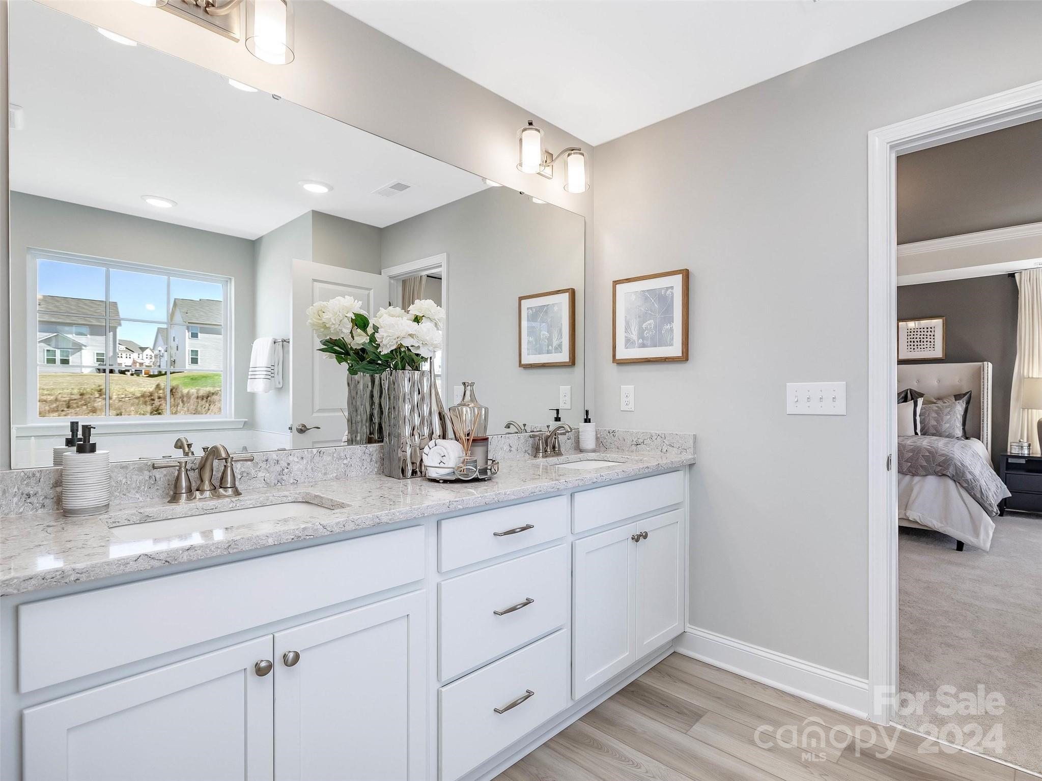 Lakeside Glen - Residential