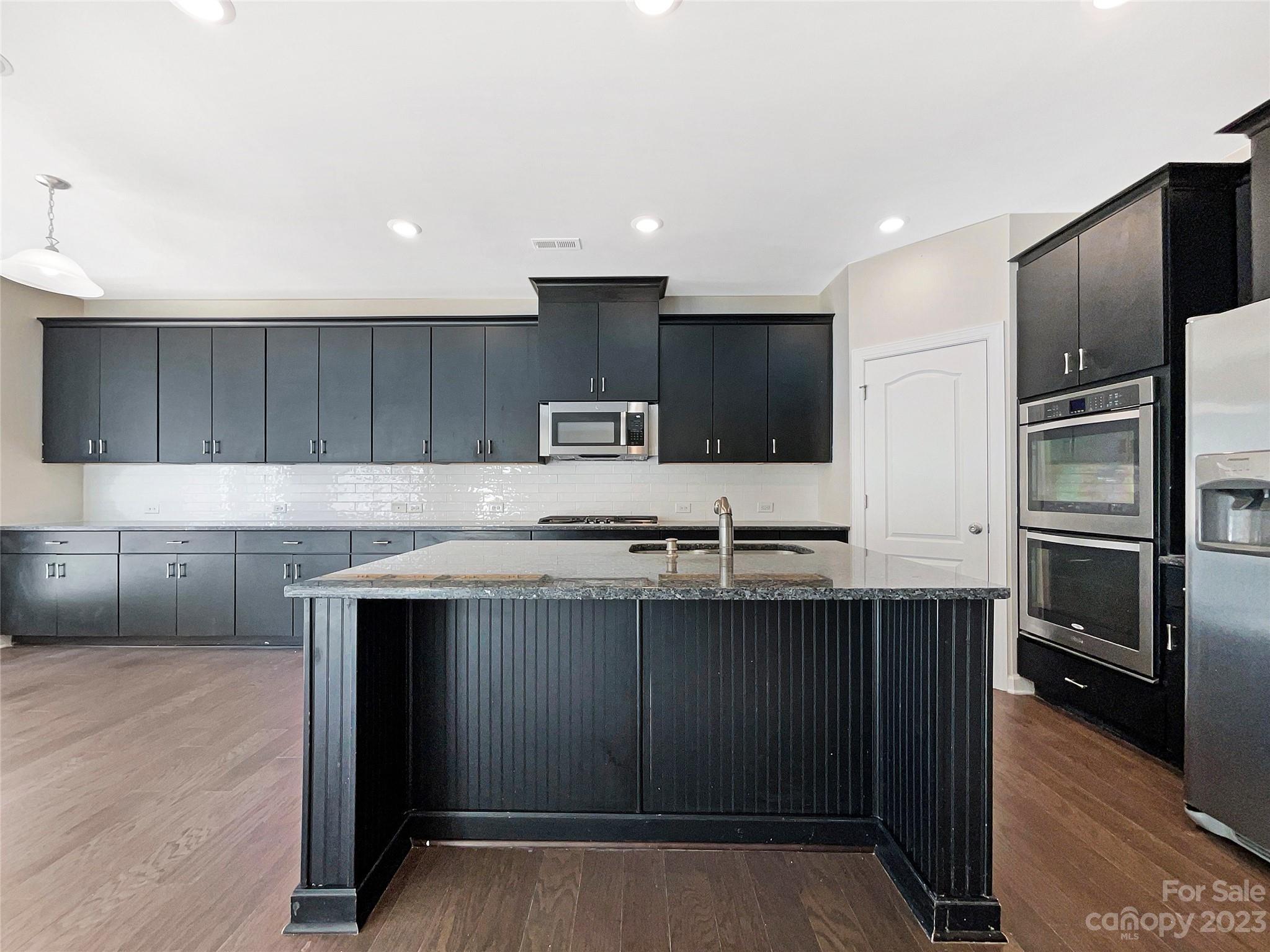 Churchill Farms - Residential