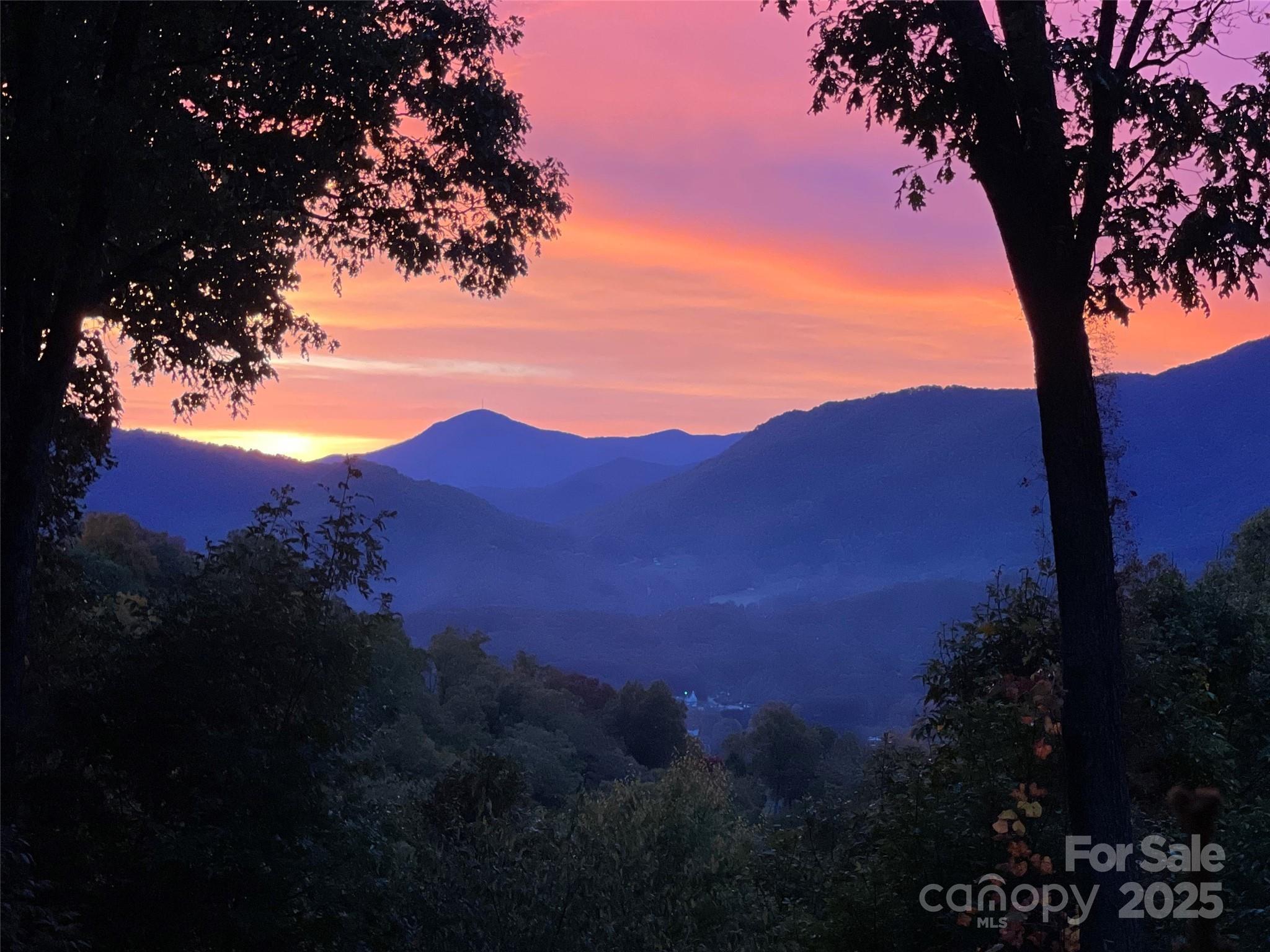 Laurel Ridge Country Club - Residential