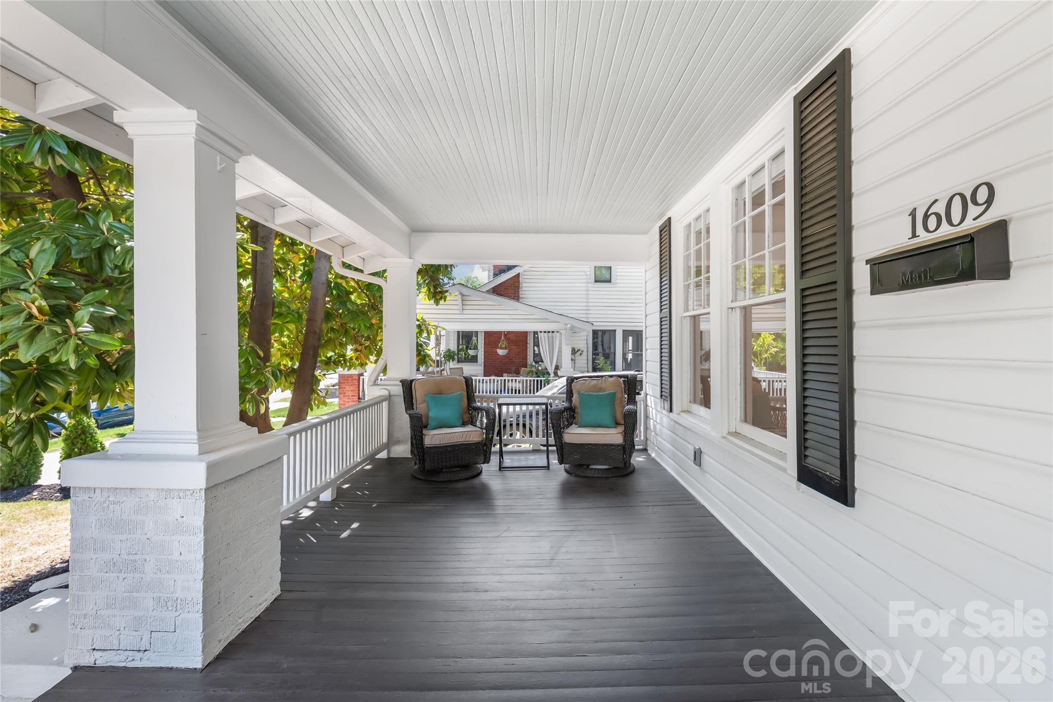 1609 Belvedere Avenue