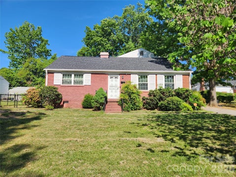 Photo of 3012 Burbank Drive, Charlotte, NC 28216 (MLS # 4434835)