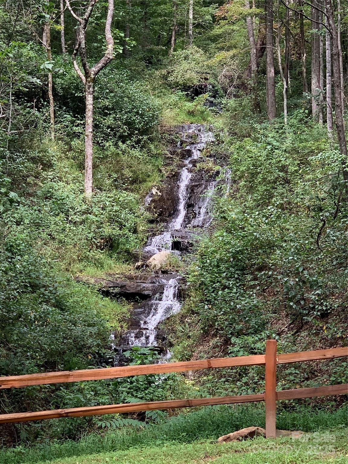 147 W Splitrail Drive 5