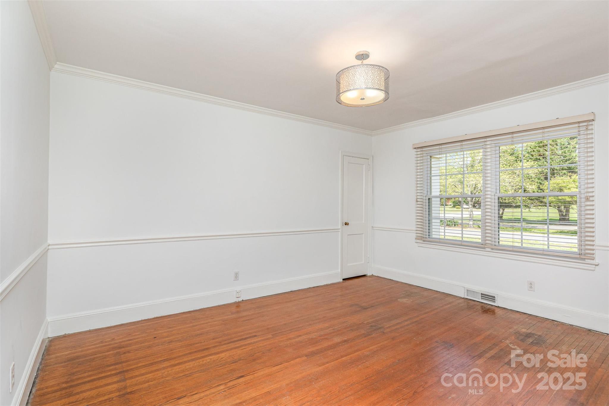 Charlotte, North Carolina 28211, United States, 5 Bedrooms Bedrooms, ,4 BathroomsBathrooms,Residential,Active,112546