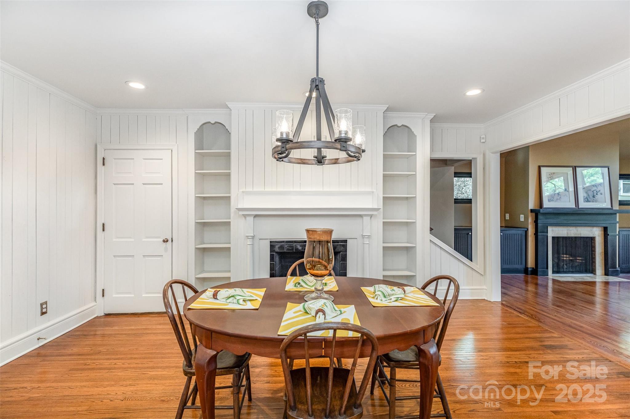 Charlotte, North Carolina 28211, United States, 5 Bedrooms Bedrooms, ,4 BathroomsBathrooms,Residential,Active,112546